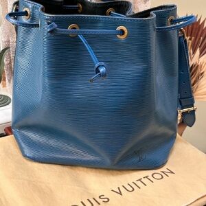 Authentic Louis Vuitton, Blue Noe Bucket Bag